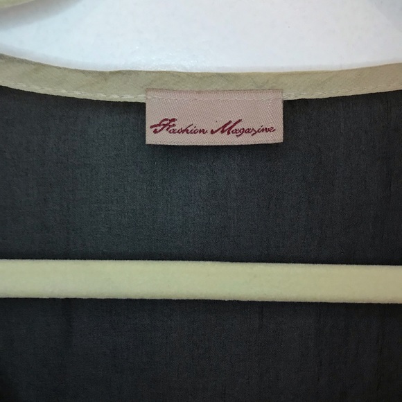 Blouse - Picture 2 of 3